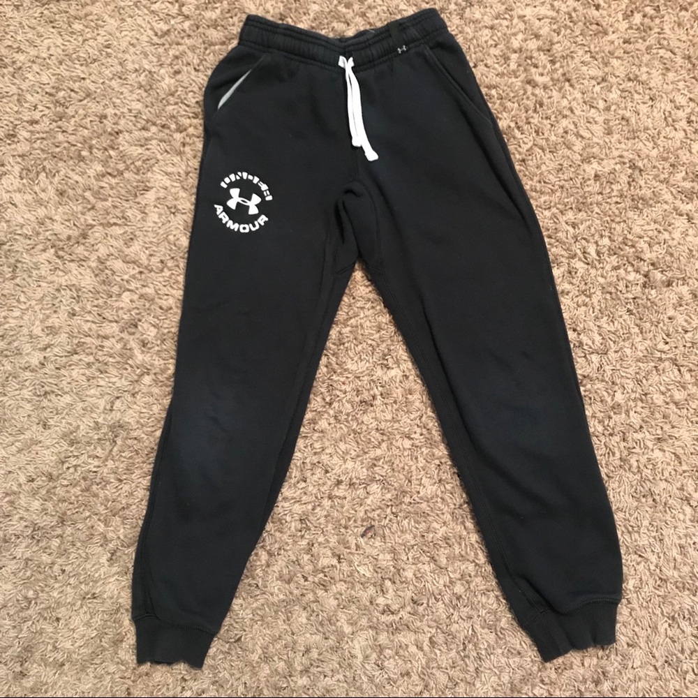 Under Armour black joggers size youth small